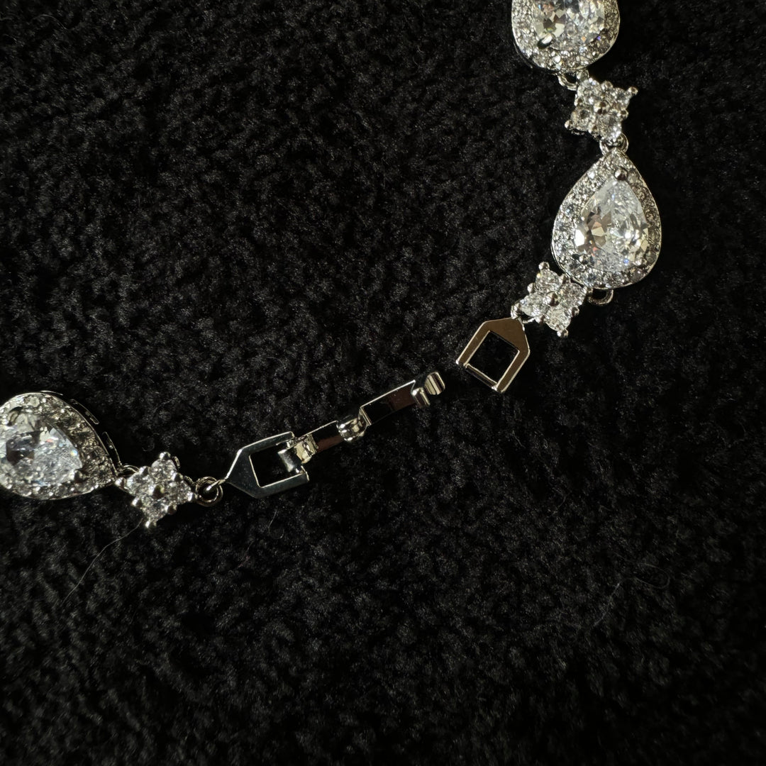 TEARS AND STARS - BRACELETS